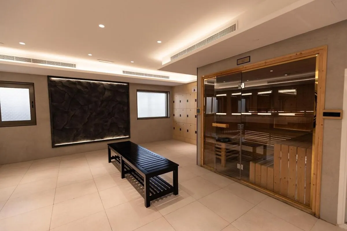Modern Studio With Canal View, Residences One Dubai Apartment