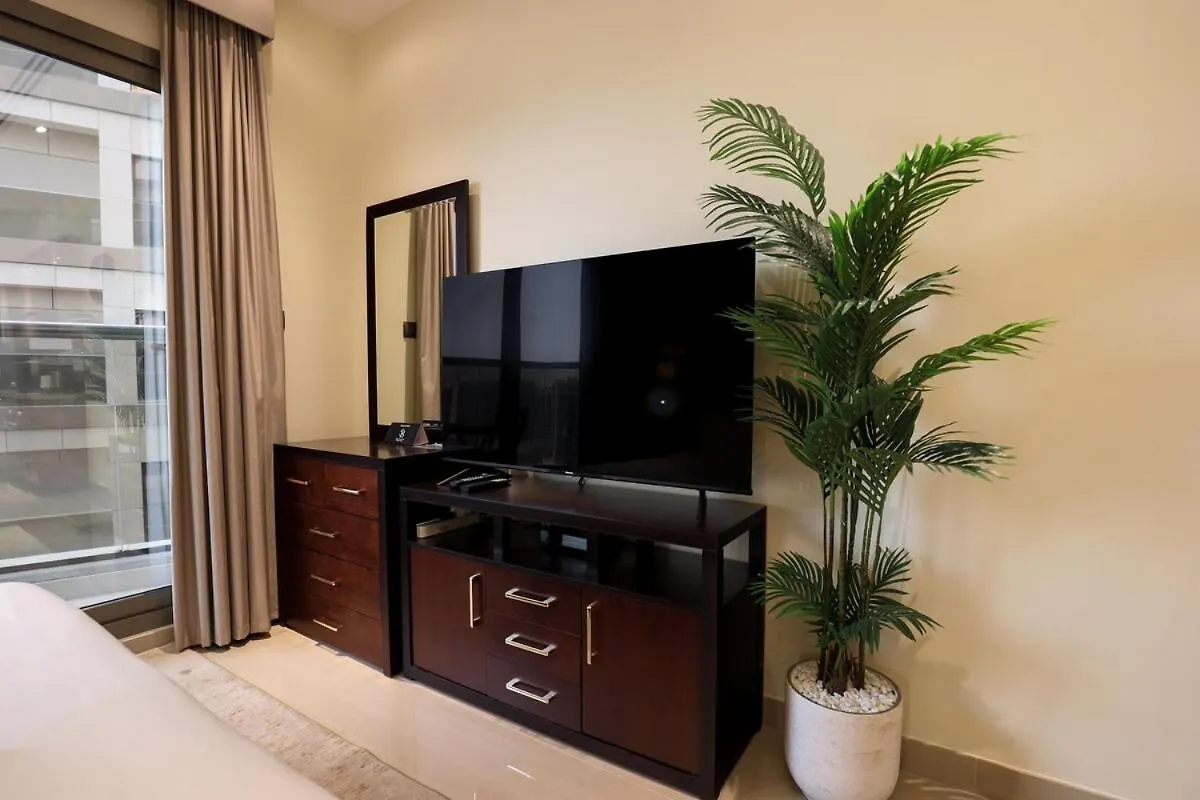 Modern Studio With Canal View, Residences One Dubai United Arab Emirates