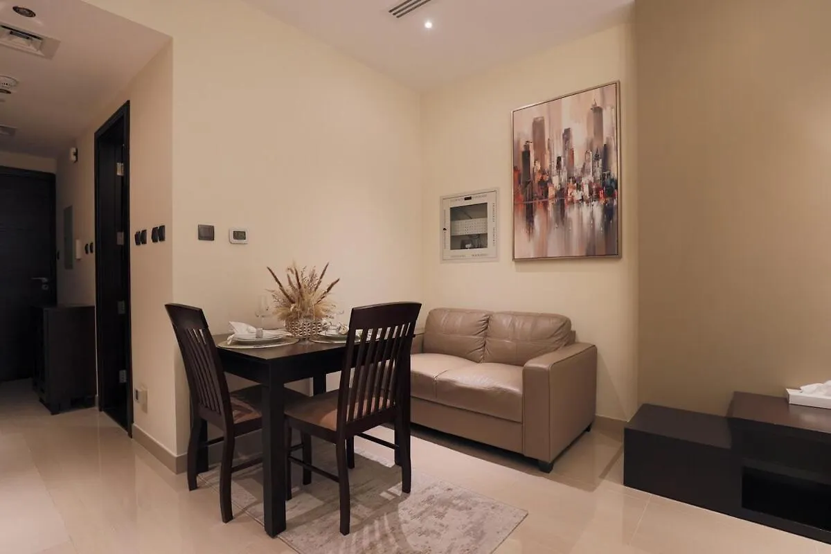 Modern Studio With Canal View, Residences One Dubai