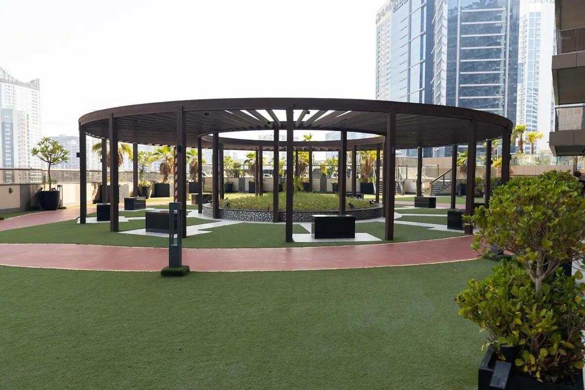 Modern Studio With Canal View, Residences One Dubai United Arab Emirates