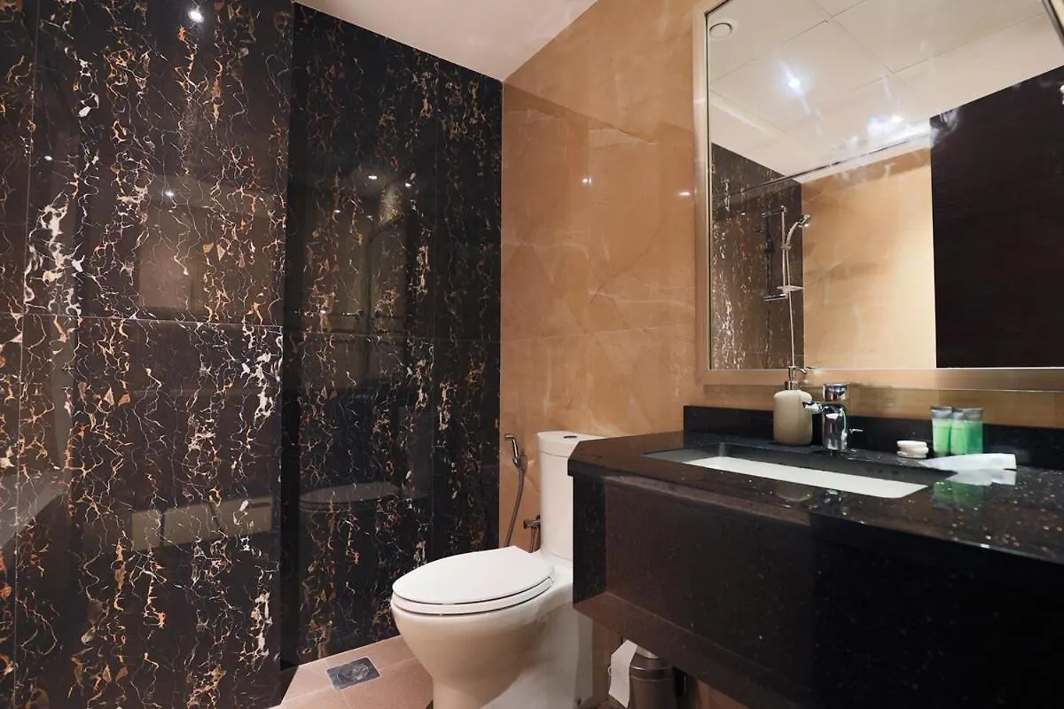 Modern Studio With Canal View, Residences One Dubai 0*,