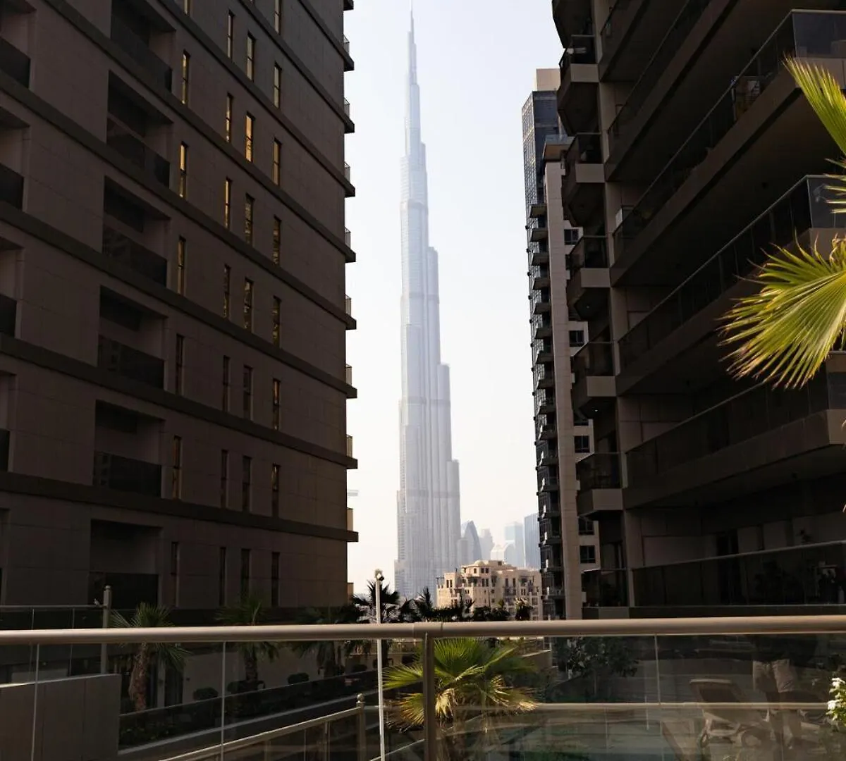 Apartment Modern Studio With Canal View, Residences One Dubai