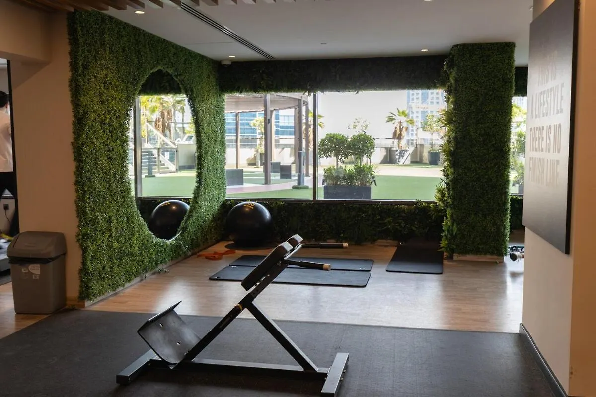 Modern Studio With Canal View, Residences One Dubai